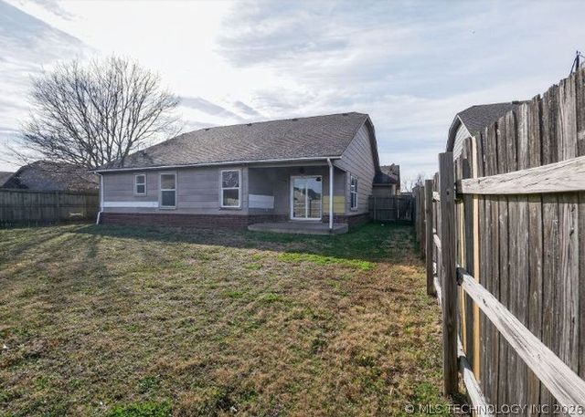 5005 N 34th Street, Broken Arrow, OK 74014