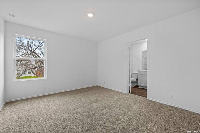 5935 Celestite Bend, San Antonio, TX 78222