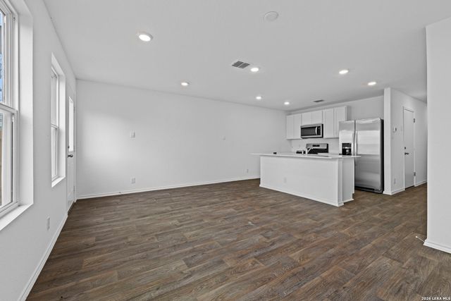 5935 Celestite Bend, San Antonio, TX 78222