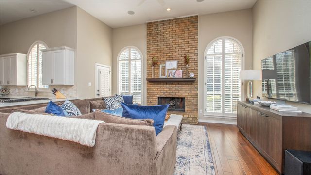 6332 Woodway Lane, Plano, TX 75093