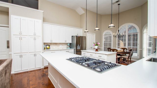 6332 Woodway Lane, Plano, TX 75093