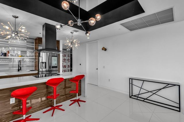 1100 Biscayne Blvd 4907, Miami, FL 33132