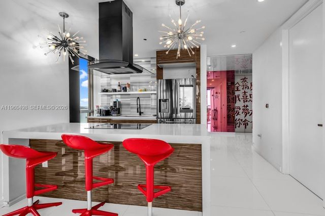 1100 Biscayne Blvd 4907, Miami, FL 33132