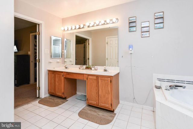 2406 BERRY THICKET CT, Waldorf, MD 20603