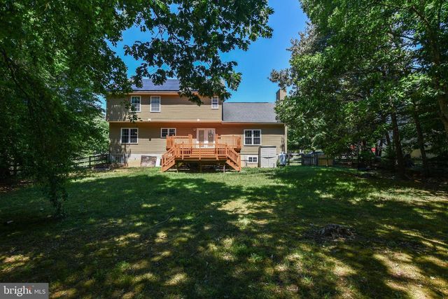 2406 BERRY THICKET CT, Waldorf, MD 20603