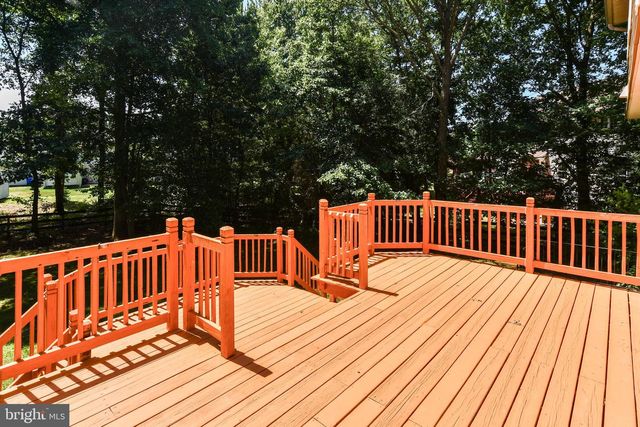 2406 BERRY THICKET CT, Waldorf, MD 20603