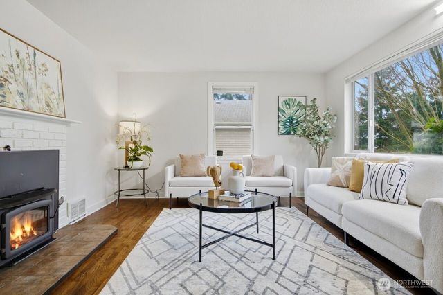 7102 N 9th Street, Tacoma, WA 98406