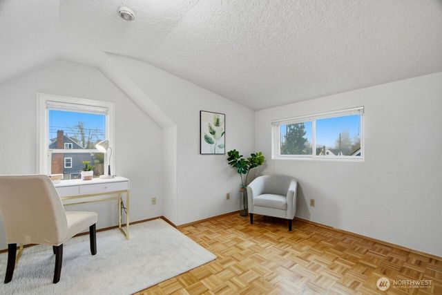 7102 N 9th Street, Tacoma, WA 98406