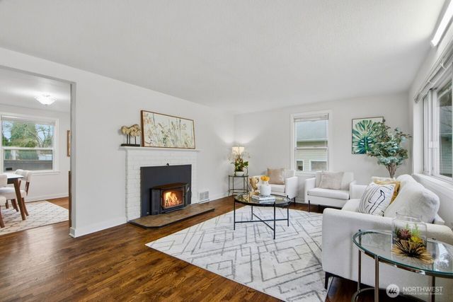 7102 N 9th Street, Tacoma, WA 98406