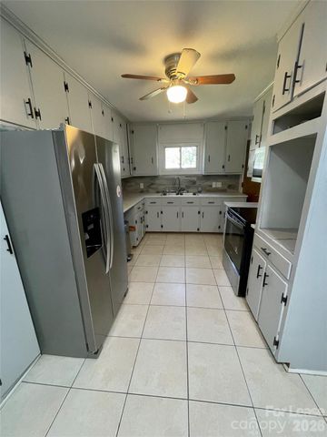 7125 Pence Road, Charlotte, NC 28215