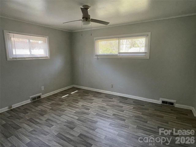 7125 Pence Road, Charlotte, NC 28215