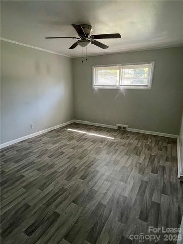 7125 Pence Road, Charlotte, NC 28215