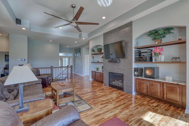 W329S8470 S Oak Tree DRIVE, Mukwonago, WI 53149