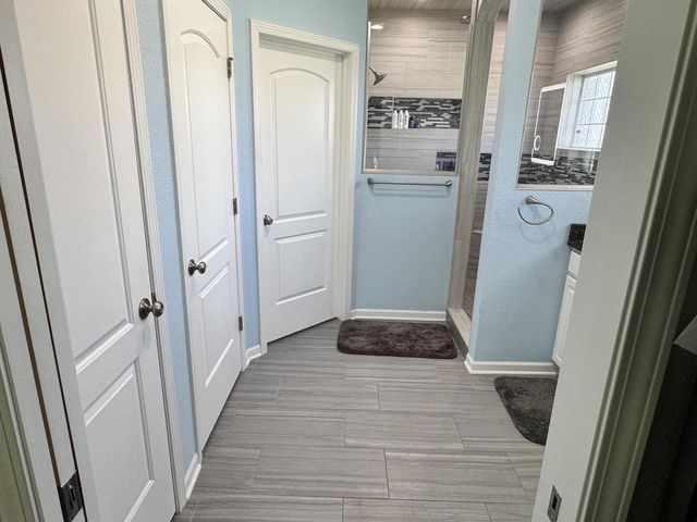 W329S8470 S Oak Tree DRIVE, Mukwonago, WI 53149