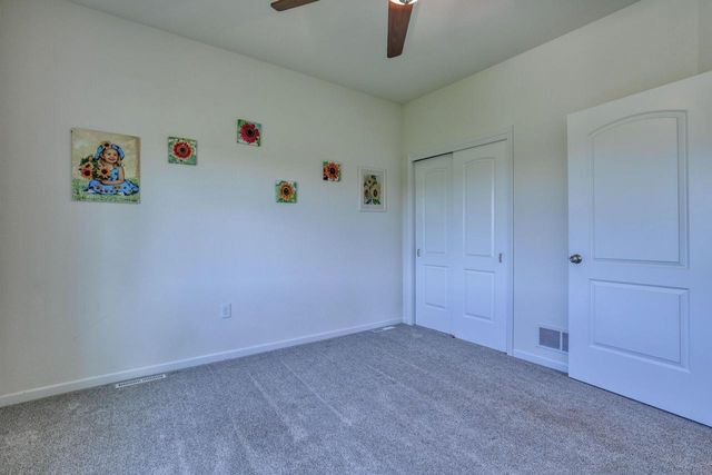 W329S8470 S Oak Tree DRIVE, Mukwonago, WI 53149