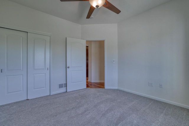 W329S8470 S Oak Tree DRIVE, Mukwonago, WI 53149