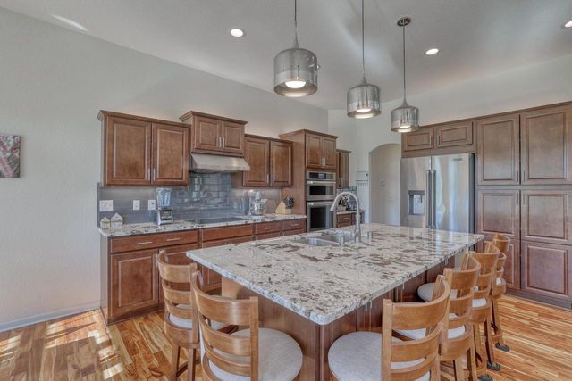 W329S8470 S Oak Tree DRIVE, Mukwonago, WI 53149