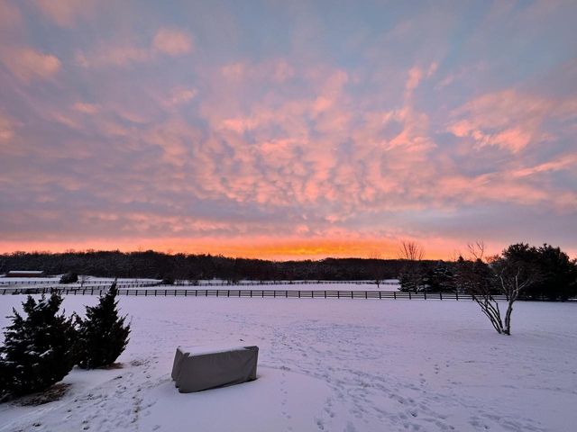 W329S8470 S Oak Tree DRIVE, Mukwonago, WI 53149