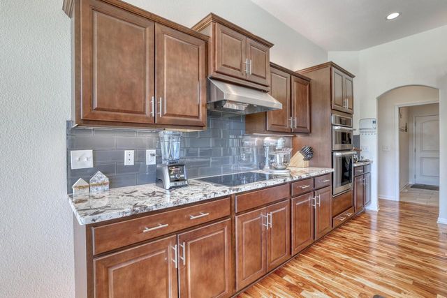 W329S8470 S Oak Tree DRIVE, Mukwonago, WI 53149