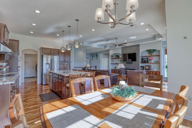 W329S8470 S Oak Tree DRIVE, Mukwonago, WI 53149