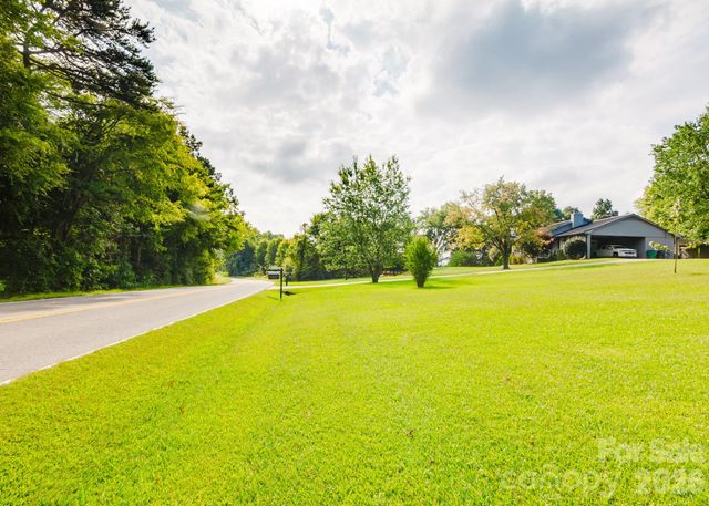 3620 Morehead Road, Charlotte, NC 28262
