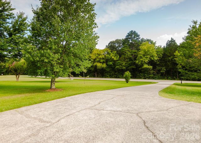 3620 Morehead Road, Charlotte, NC 28262