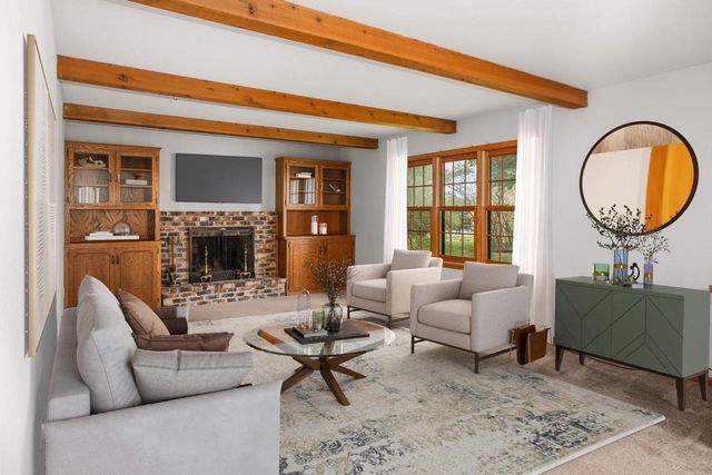 S31W26111 Sunset DRIVE, Waukesha, WI 53189