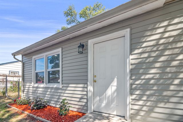 4530 S Juniper St, Wichita, KS 67216