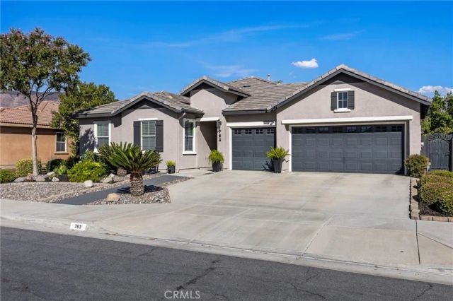 763 Dechado, San Jacinto, CA 92582