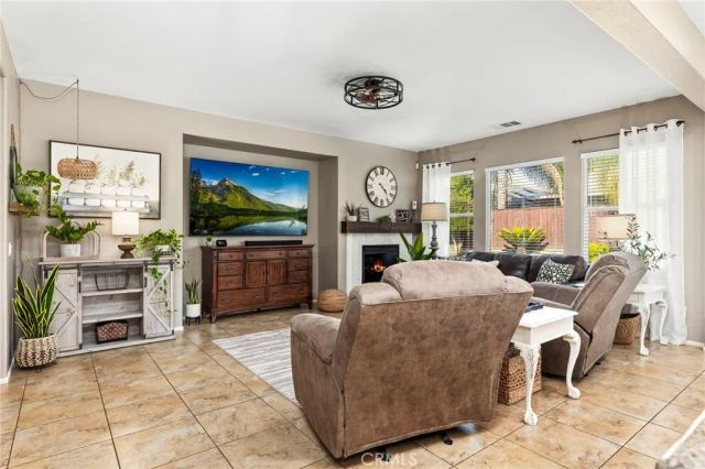 763 Dechado, San Jacinto, CA 92582