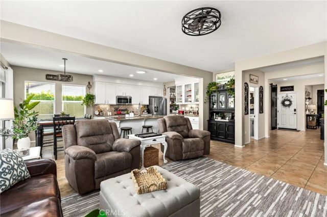 763 Dechado, San Jacinto, CA 92582