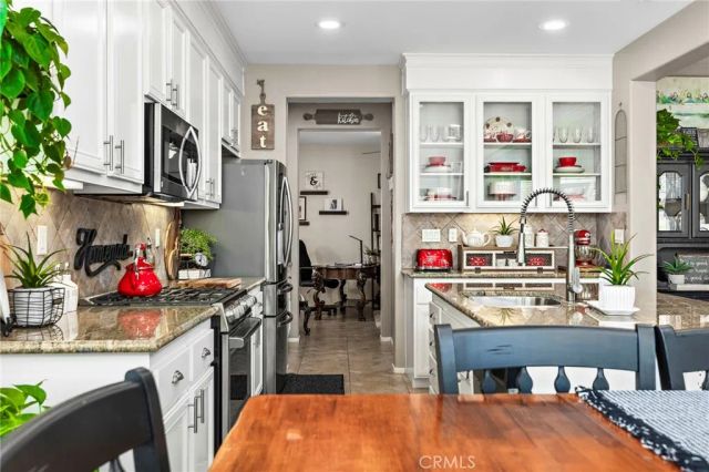 763 Dechado, San Jacinto, CA 92582