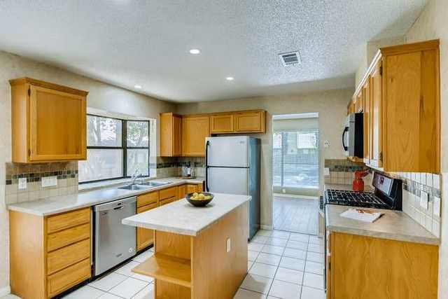 2201 Warfield WAY, Austin, TX 78728