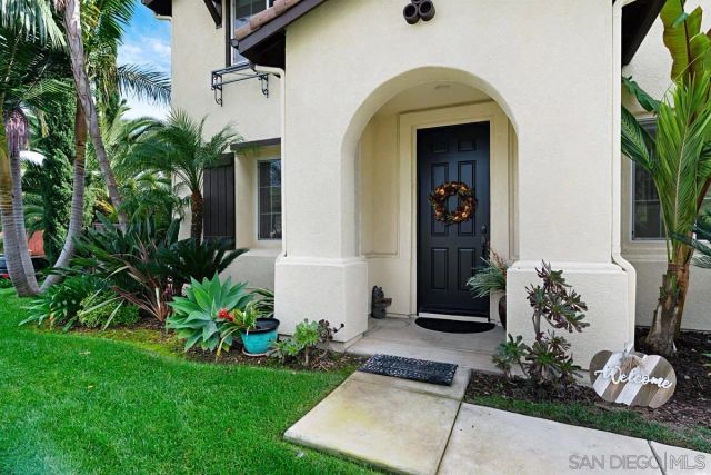 10689 Laurel Path, Escondido, CA 92026