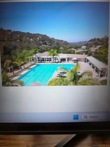 10689 Laurel Path, Escondido, CA 92026