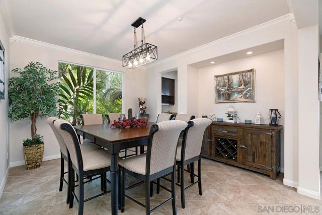 10689 Laurel Path, Escondido, CA 92026