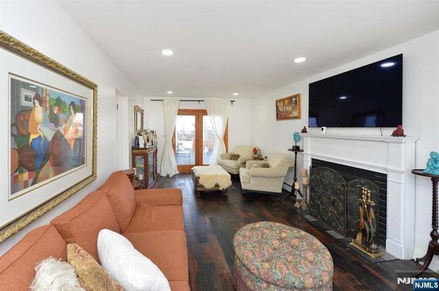 30-11 Rosalie Street, Fair Lawn, NJ 07410