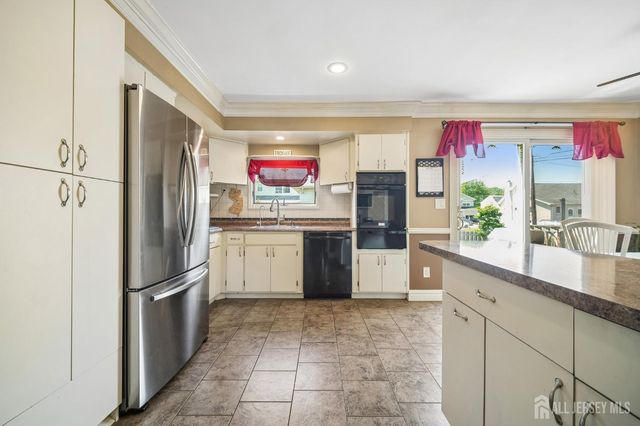 53 Orchard Street, Carteret, NJ 07008