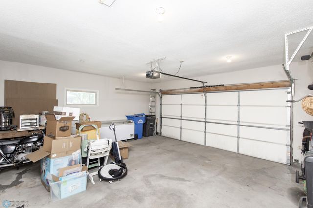 25 Birch Lane S, Fargo, ND 58103
