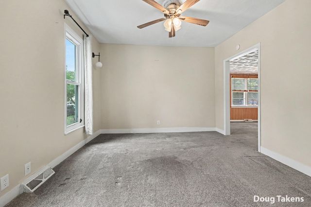 12 Travis Street NE, Grand Rapids, MI 49505