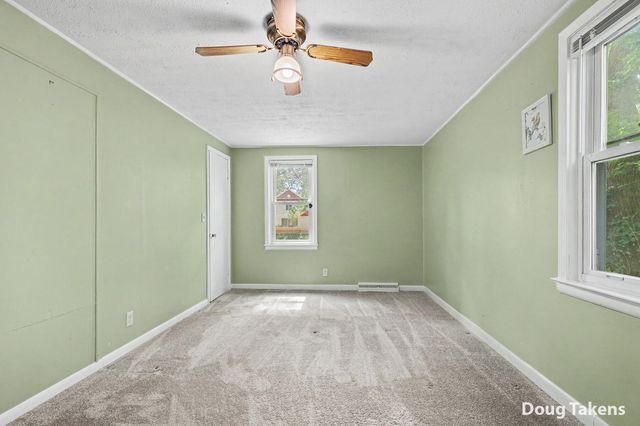 12 Travis Street NE, Grand Rapids, MI 49505