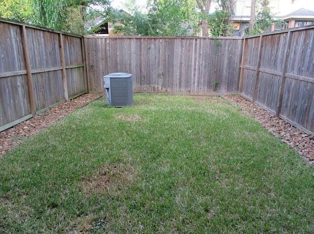 1900 Mason D, Houston, TX 77006