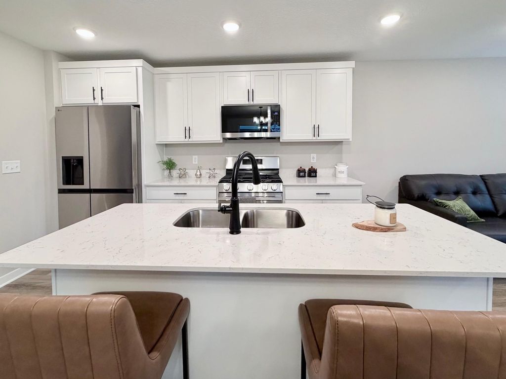 7077 Kittredge Lane NE, Otsego, MN 55301 — photo 2