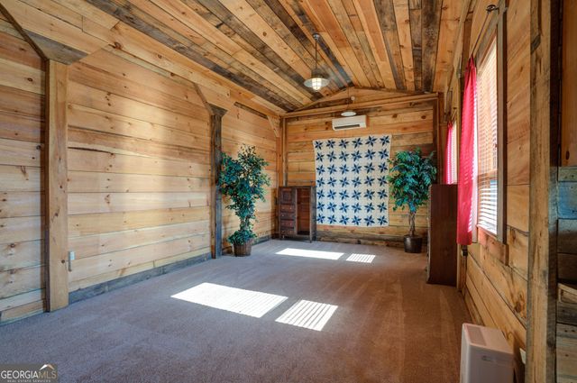 5192 Wolffork Road, Rabun Gap, GA 30568