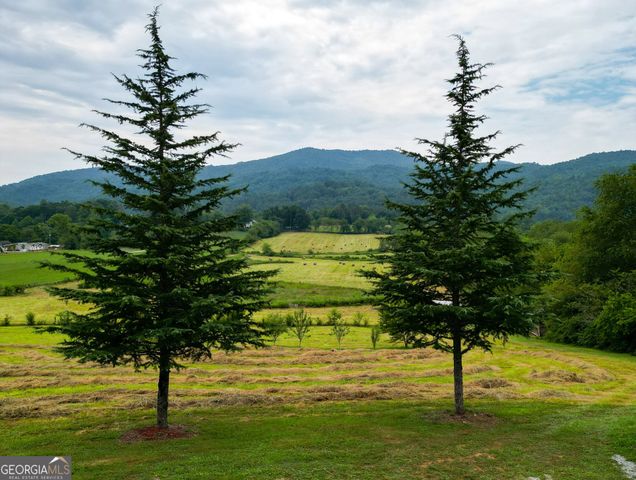 5192 Wolffork Road, Rabun Gap, GA 30568