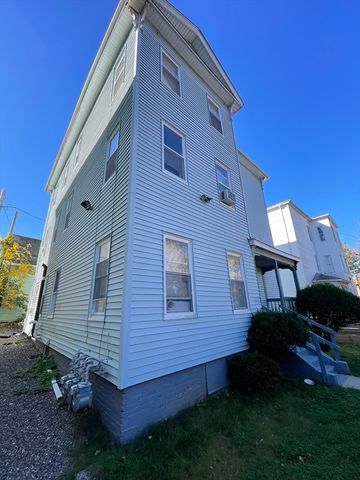 5 Freeland Ter, Worcester, MA 01603