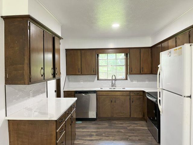 104 Iris Circle, Beckville, TX 75631