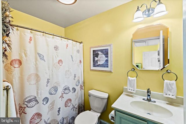 121 11TH ST S, Colonial Beach, VA 22443