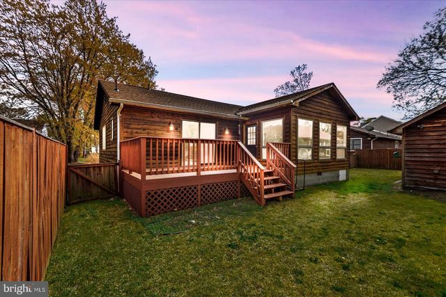 121 11TH ST S, Colonial Beach, VA 22443