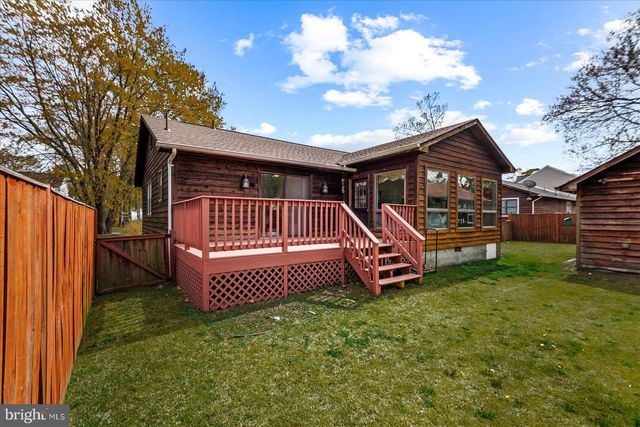 121 11TH ST S, Colonial Beach, VA 22443